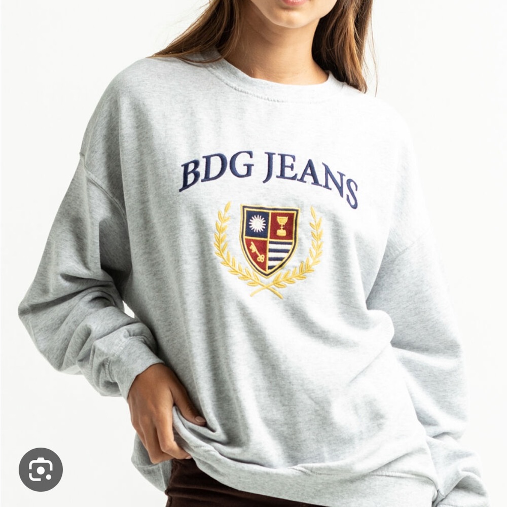 BDG jeans / urban outfitters emblem crewneck